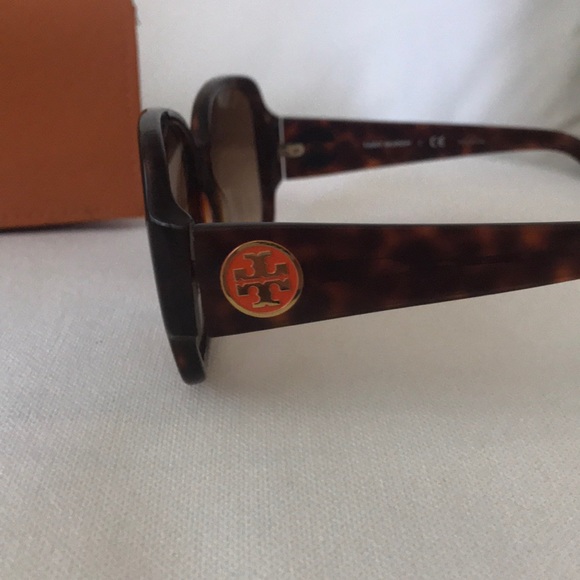 Tory Burch sunglasses main image 7